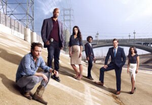 LETHAL WEAPON: Pictured L-R: Clayne Crawford, Damon Wayans Sr., Jordana Brewster, Johnathan Fernandez, Kevin Rahm and Keesha Sharp on LETHAL WEAPON premiering Wednesday, Sept. 21 (8:00-9:00 PM ET/PT) on FOX. ©2016 Fox Broadcasting Co. CR: Brian Bowen Smith/FOX